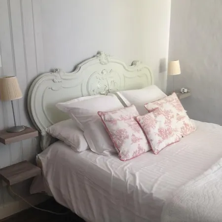 Bed & Breakfast La Lunaire Verteillac